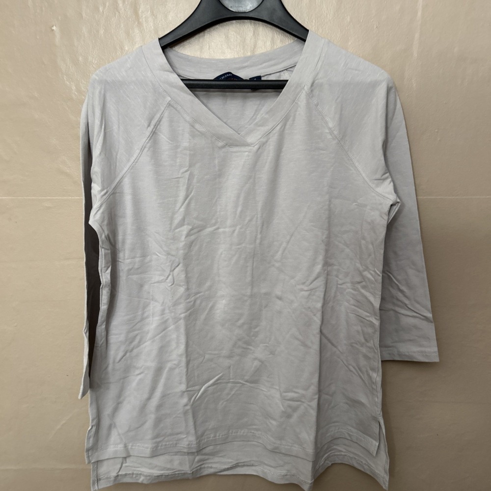 Isaac Mizrahi Small Gray‎ Slub Knit 3/4 Sleeve V Neck Top